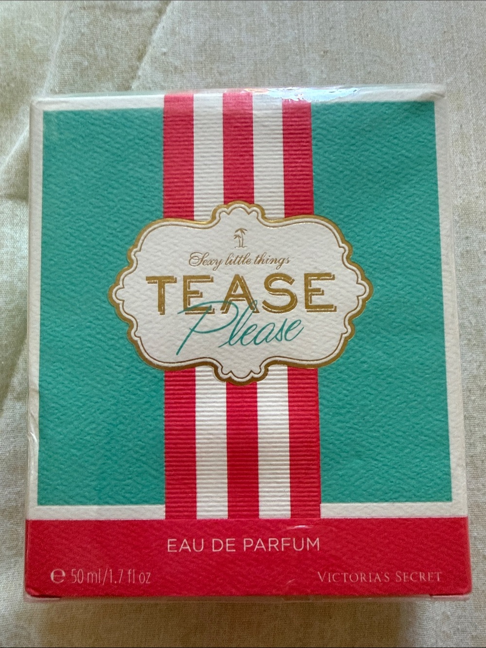 Victoria's Secret Sexy Little Things Tease Please. Eau De Parfum!